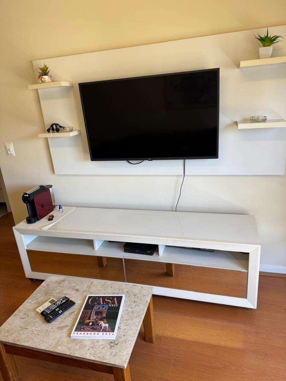 Apartahotel Leblon Inn, Flat Com Arrumacao Diaria, Academia, Garagem E 2 Quadras Da By Tata *